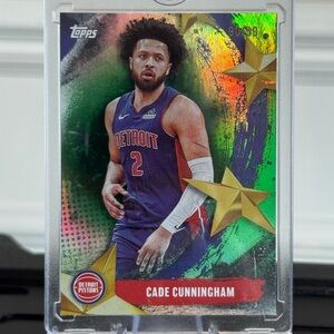 🔥 2025 Cade Cunningham Topps 90/99 Stars of NBA Hologram Prizm. Detroit